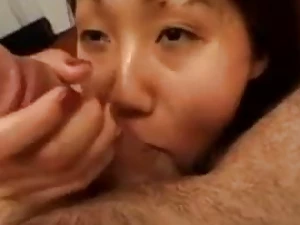 Chinese Cougar involving a whimsy be advisable for dick-sucking